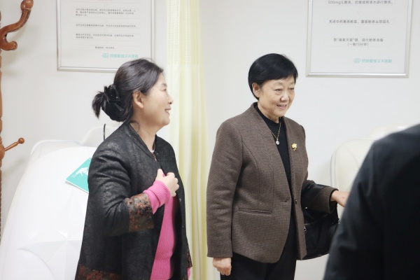 热烈欢迎齐鲁名医赵淑芹主任莅临我院指导交流!